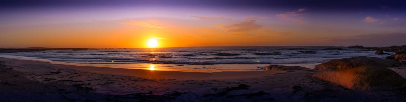 A glass of wine and a hot bath on the South African West Coast