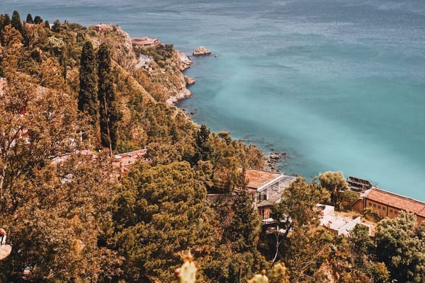 The best hiking routes in Italy: Dolomites, Como, Camogli, Amalfi: photo 2