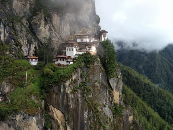 Bhutan - Thimphu and its Dragons.: photo 2