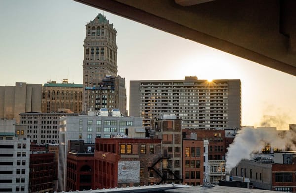 Detroit: An Urban Explorer’s Guide to The Comeback City: photo 1