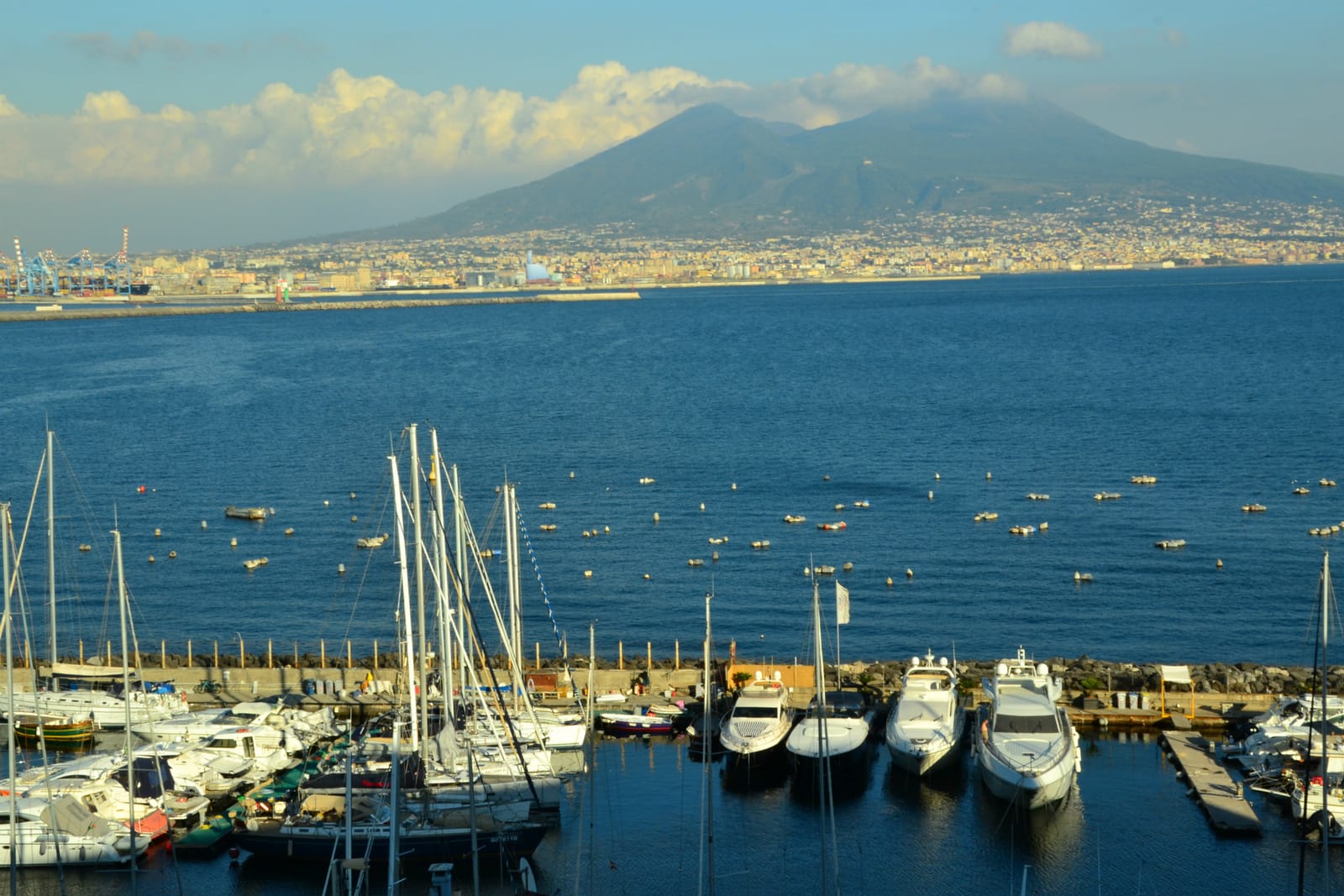 "O sole mio !" Discovering Naples Bay