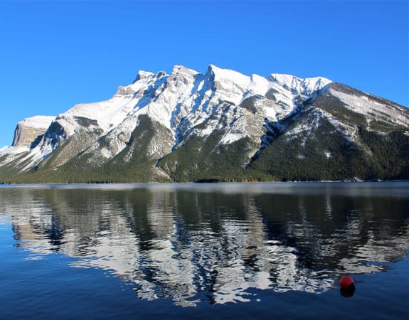 Banff National Park- Serene Lakes and Scenic Landscapes: photo 3