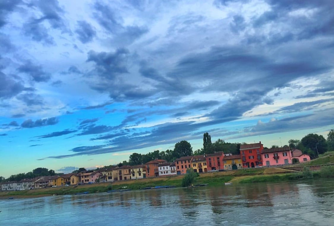 Pavia: A tiny italian city with cheap wine.