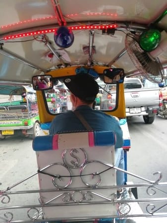 Bangkok: Exploring the Land of Smiles: photo 4