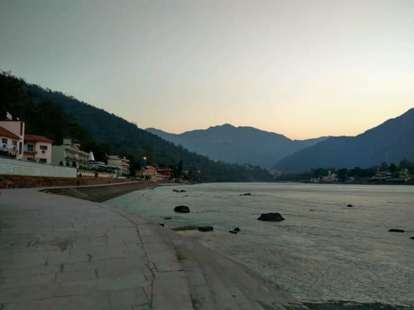 Rishikesh: Rafting on the Himalayan Foothills: photo 1