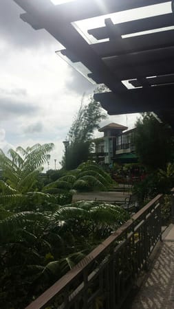 Driving up to Tagaytay: photo 6