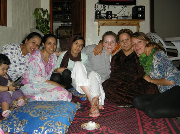 Touristic vs. real Morocco: photo 2