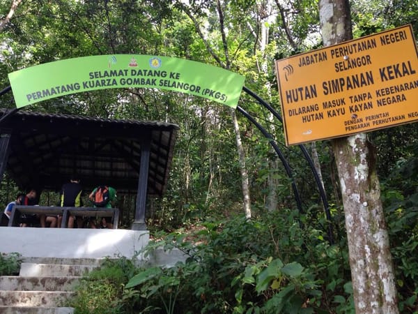 Bukit Tabur, Malaysia: 7 Secrets of The Dragonback Trek: photo 2