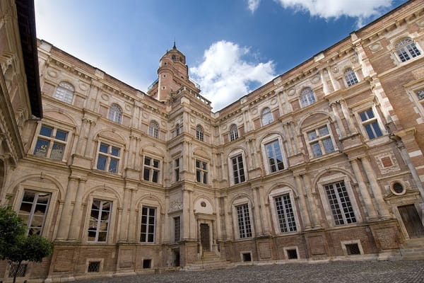 Toulouse - the pearl of southern France architecture: photo 5