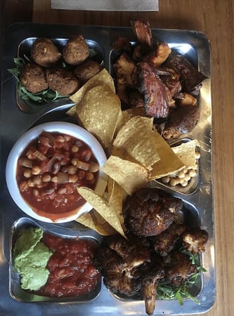 Belfast, North-Ireland: what to do & eat vegan?: photo 6