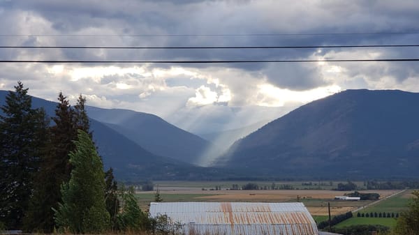 Why Visit Creston, British Columbia: photo 1