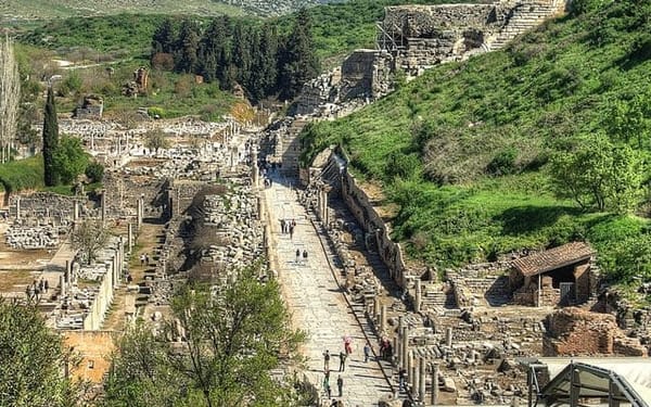 Ephesus Ancient City: The Glory of Rome and Modern Day Turkey: photo 4