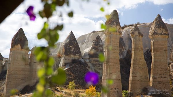 Cappadocia: flying on balloon over "fairy chimneys": photo 3