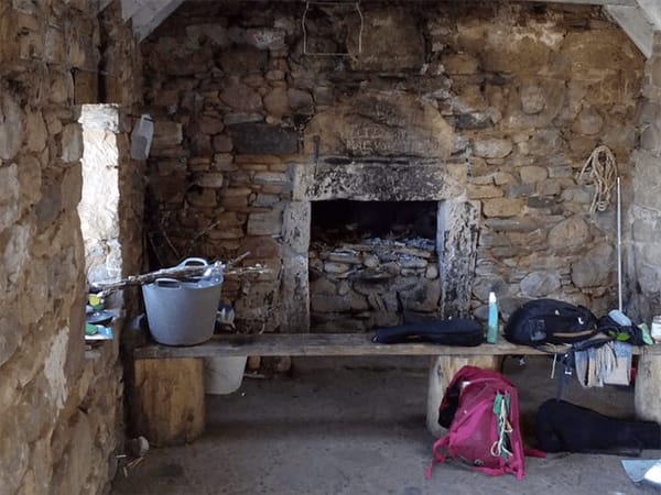 Sleep in one of the bothies of the Highlands: photo 2