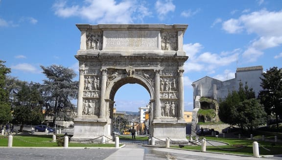 Benevento: An Italian gem of culture and sorcery: photo 1
