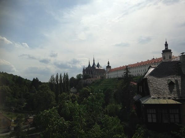 Kutna Hora: Bones and Churches: photo 4