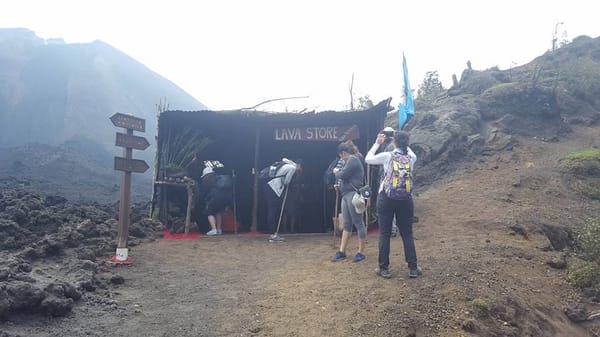 Pacaya: Adventures on an active Volcano in Guatemala: photo 7