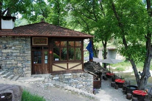 Bulgaria's Hidden Treasures: Oreshak and the Troyan Monastery: photo 4