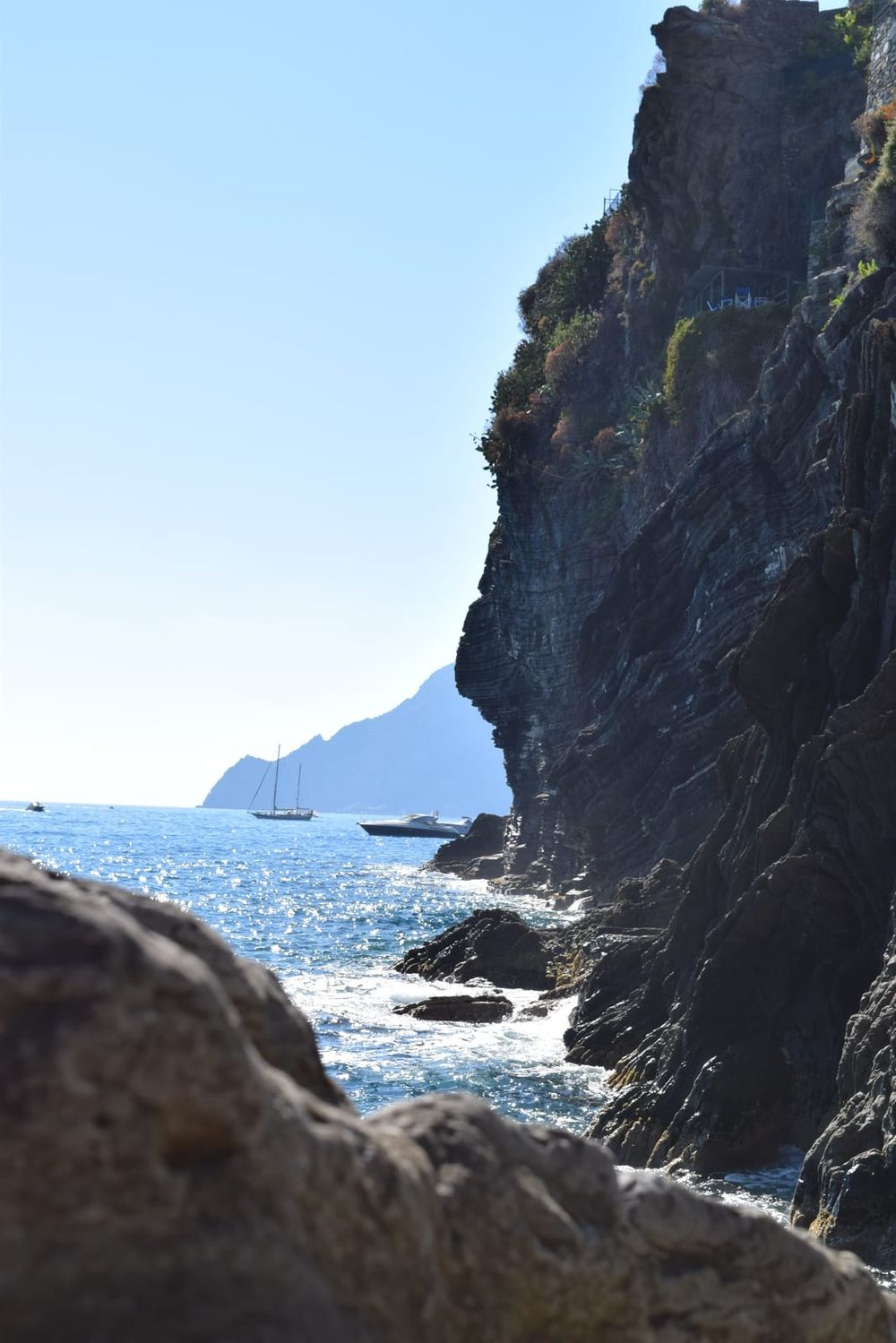 Cinque Terre: the italian wonderland between water and hills