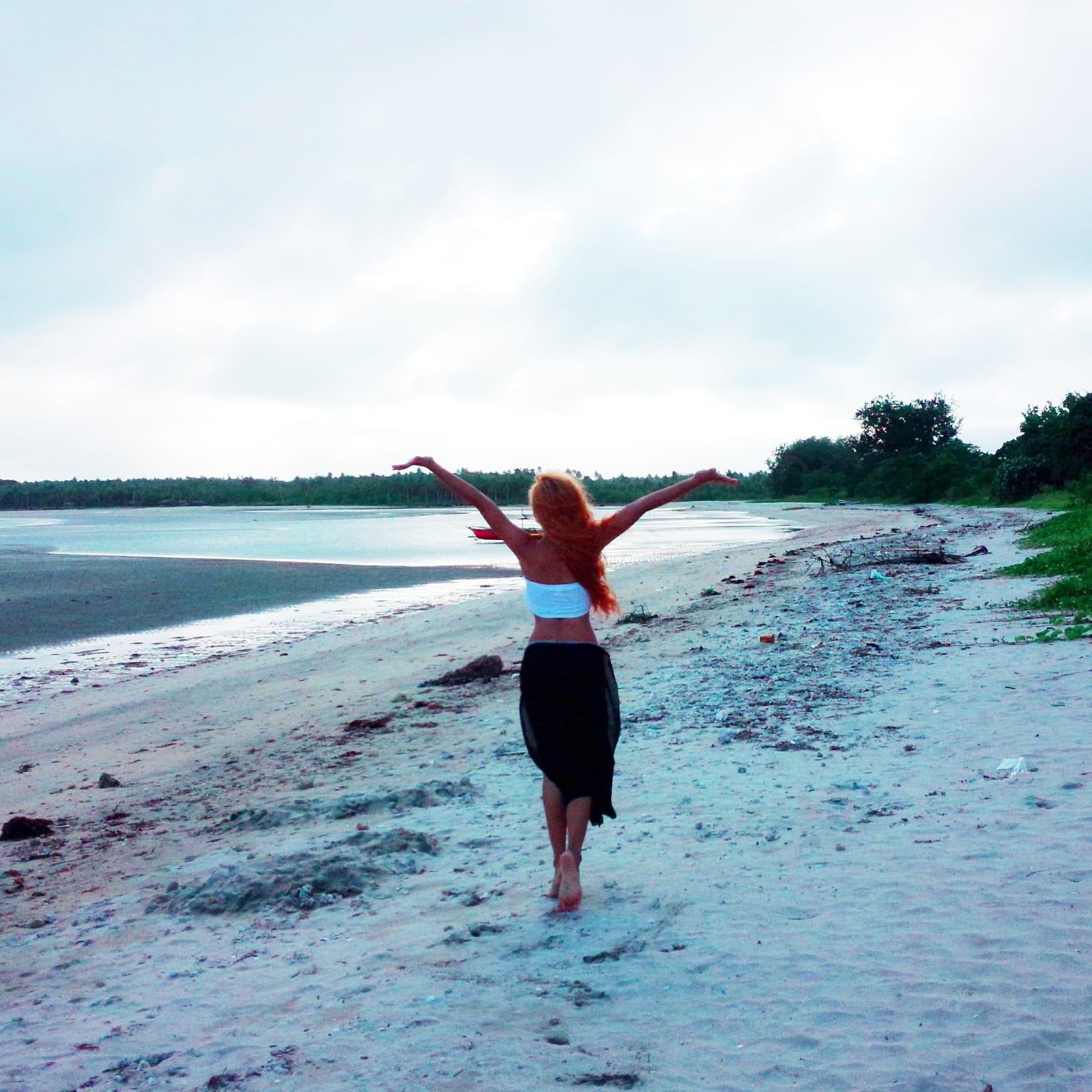 Cayucyucan Beach: Have It All For Your Own