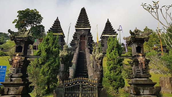 One-day trip to Bogor: Temples, Waterfalls and More!: photo 1