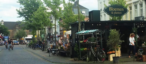 Maastricht: Blending in with the students: photo 1