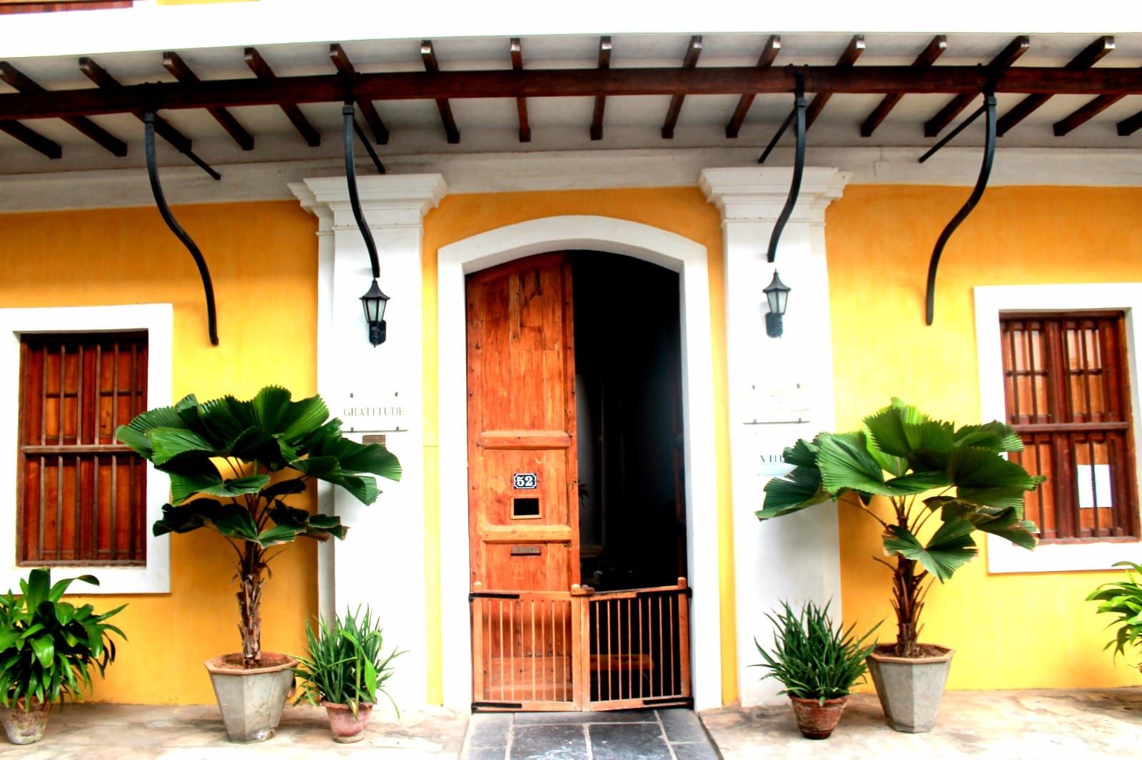 Doors of French Colony | Walk In Puducherry
