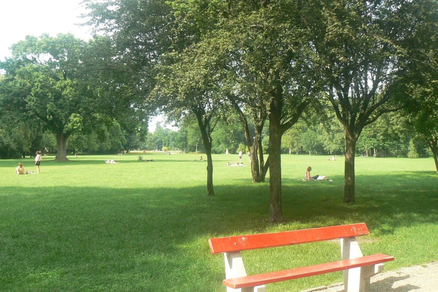 Take a walk in the parks of Budapest