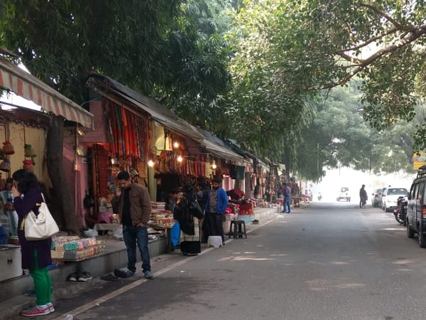 TOP 8 THINGS TO DO IN CONNAUGHT PLACE – A LOCAL TRAVEL GUIDE: photo 1