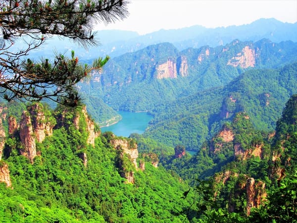Nature’s Miracles: Avatar Mountains in Zhangjiajie, China: photo 1
