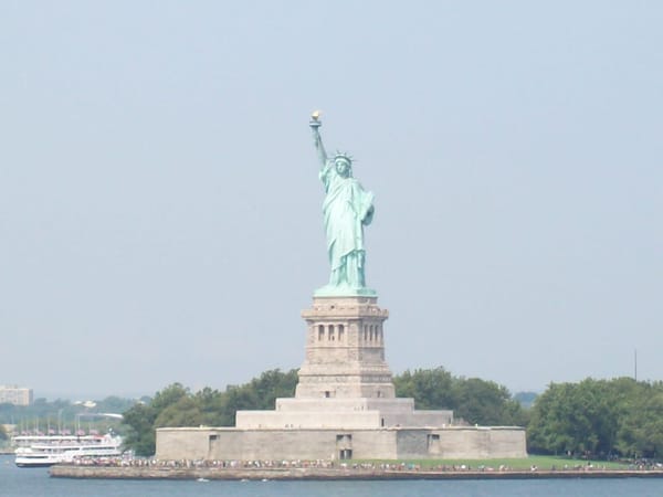 Manhattan on a shoestring.: photo 1