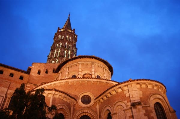Toulouse  — the pink city of violets: photo 1