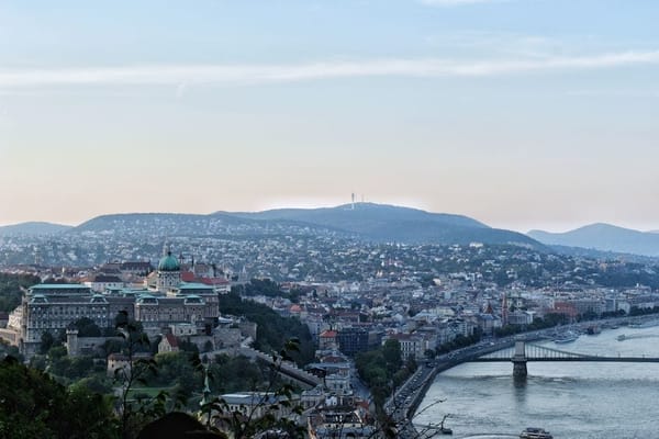 Budapest Travel Guide - A Fun Alive City: photo 10
