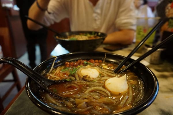 Hong Kong Highlights: Hiking and Eating: photo 4