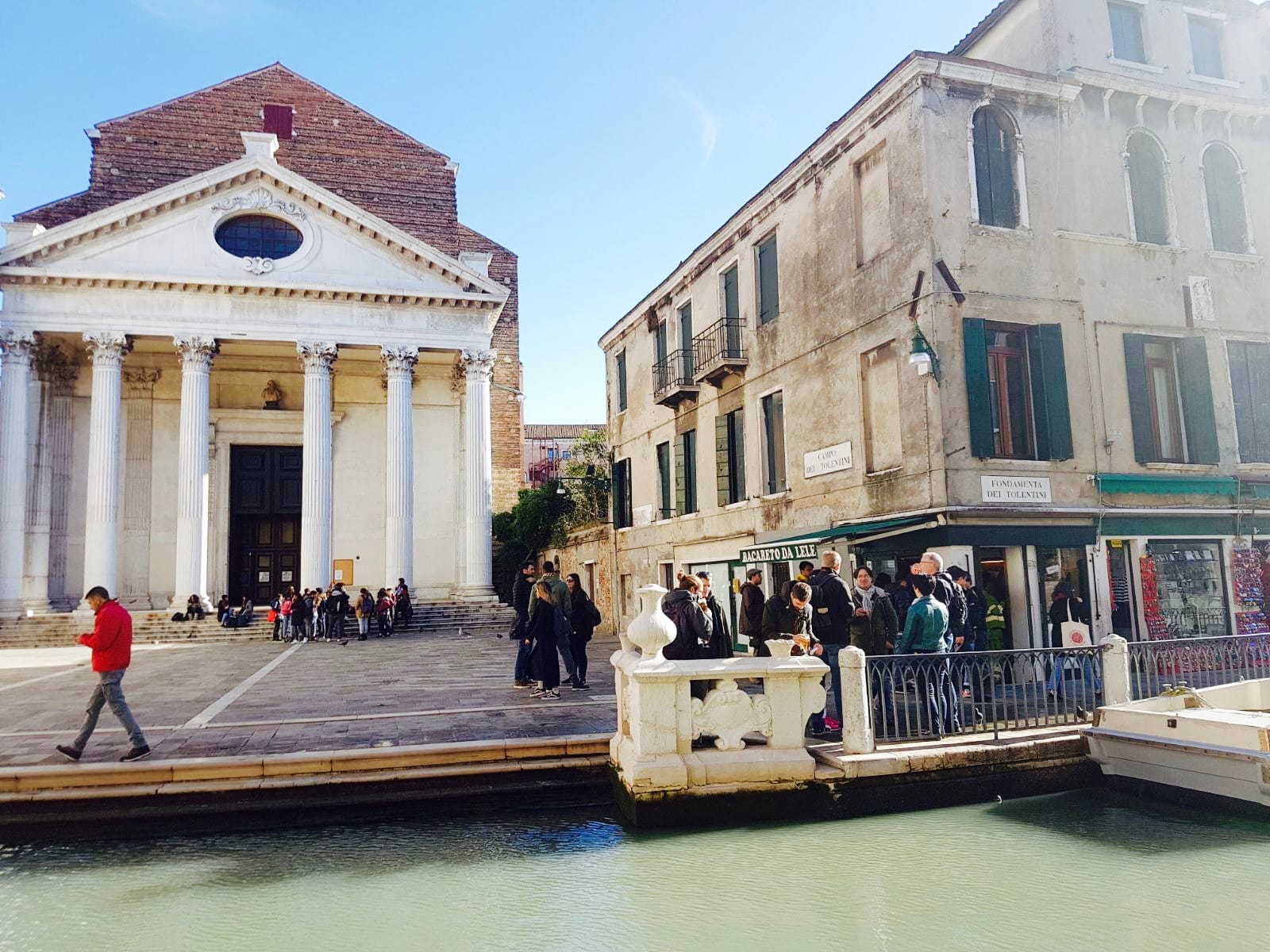 Bacari, the real Venice experience