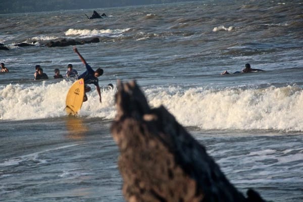 Desaru: Discovering Surfing in Malaysia: photo 3
