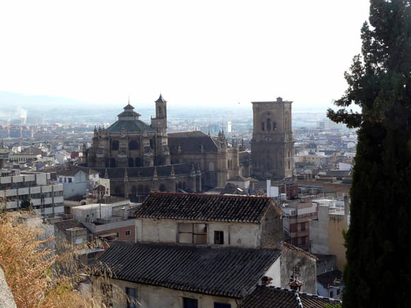 Grenade, a little big city (1/2): photo 1