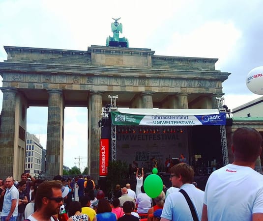 Beer and Bratwurst in Berlin: photo 3