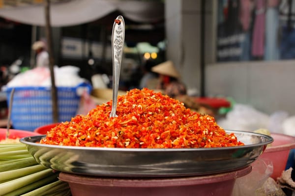 10 foods to try while visiting Vietnam: photo 1