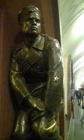 The best places in Russia: magic of the Moscow metro: photo 3