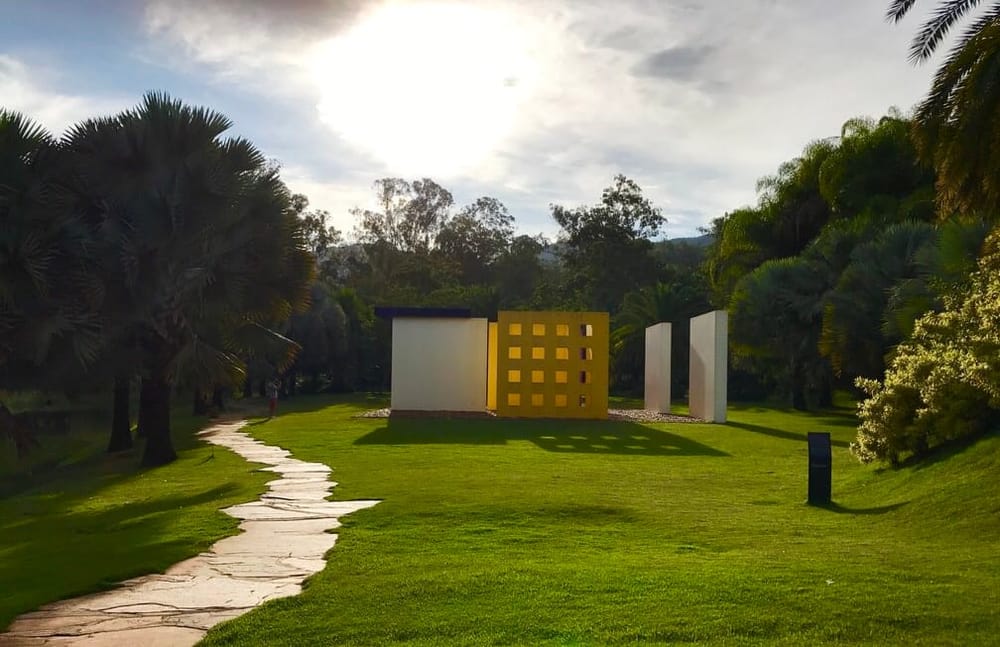 INHOTIM: A unique combination of Nature and Art in MG - Brazil