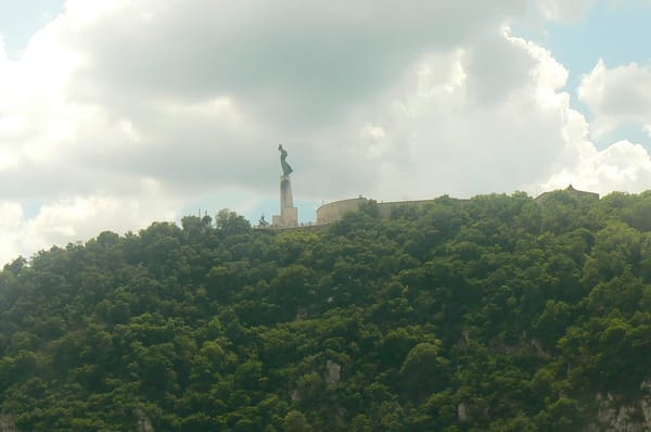Take a walk in the parks of Budapest: photo 7