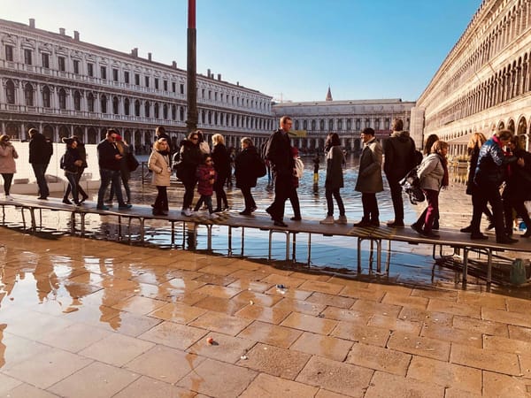 How to be a tourist in Venice: photo 1