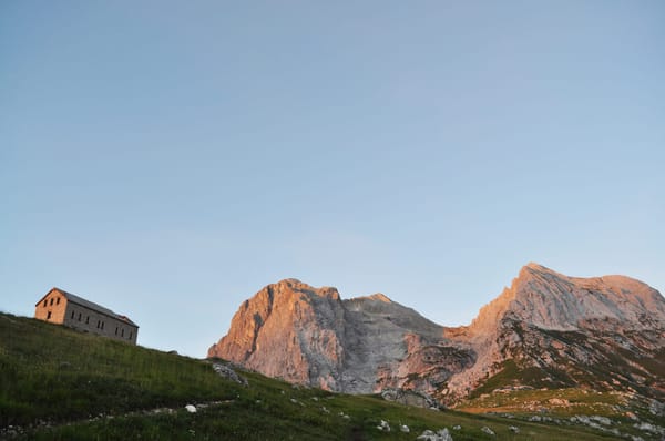 Hiking the Big Stone: Gran Sasso, Italy.: photo 13