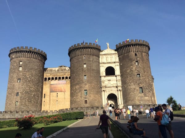 How to do Naples on a Budget: Sun, Pizza and Ancient History: photo 13