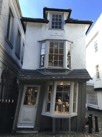 Visit the home of the British Monarch in Windsor, England: photo 7