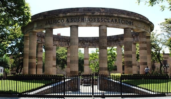 The best local travel guide for Guadalajara Mexico.: photo 1
