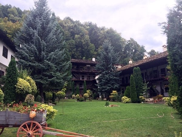 Bulgaria's Hidden Treasures: Oreshak and the Troyan Monastery: photo 2