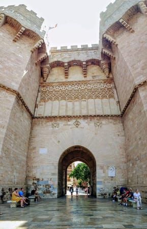 Top 5 must-see places in Valencia, Spain: photo 3