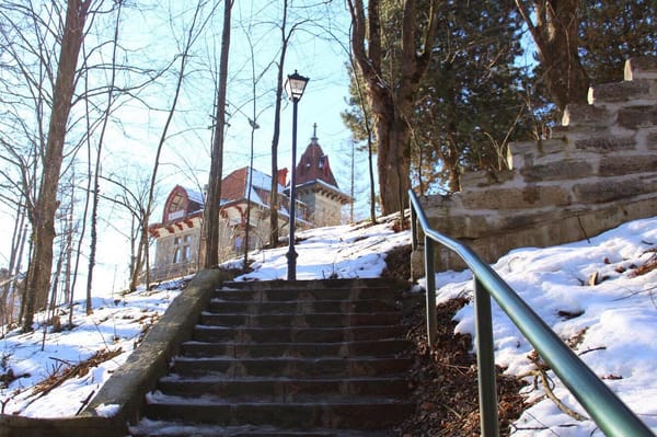 Peleș Castle: A Day Trip from Bucharest: photo 1